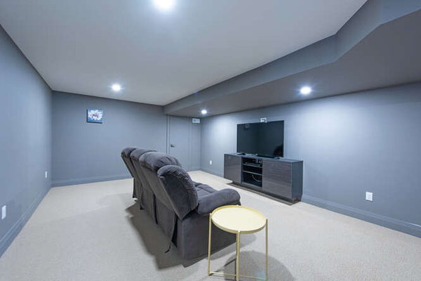 259 Windermere Rd London ON-small-042-040-Media Room-666x445-72dpi.jpg